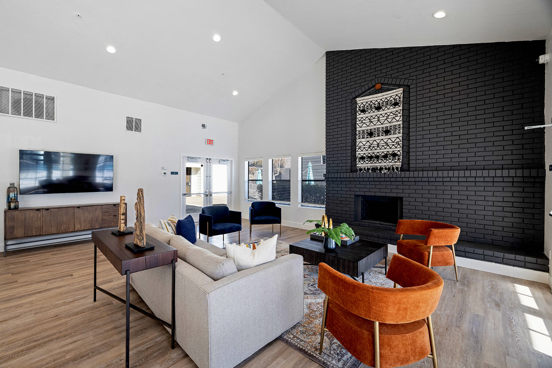 Hilltop Commons Apartments is a similar property to Willow Branch located in San Pablo